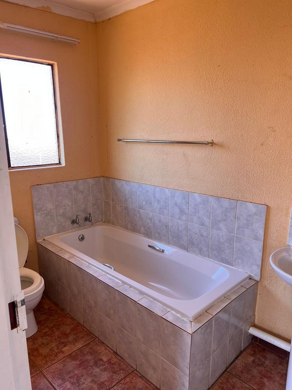 3 Bedroom Property for Sale in Geelhoutpark North West